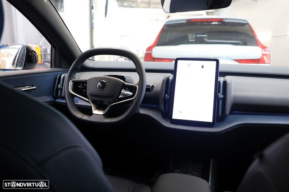 Volvo EX30 69 kWh Single Motor Extended Range Plus - 17