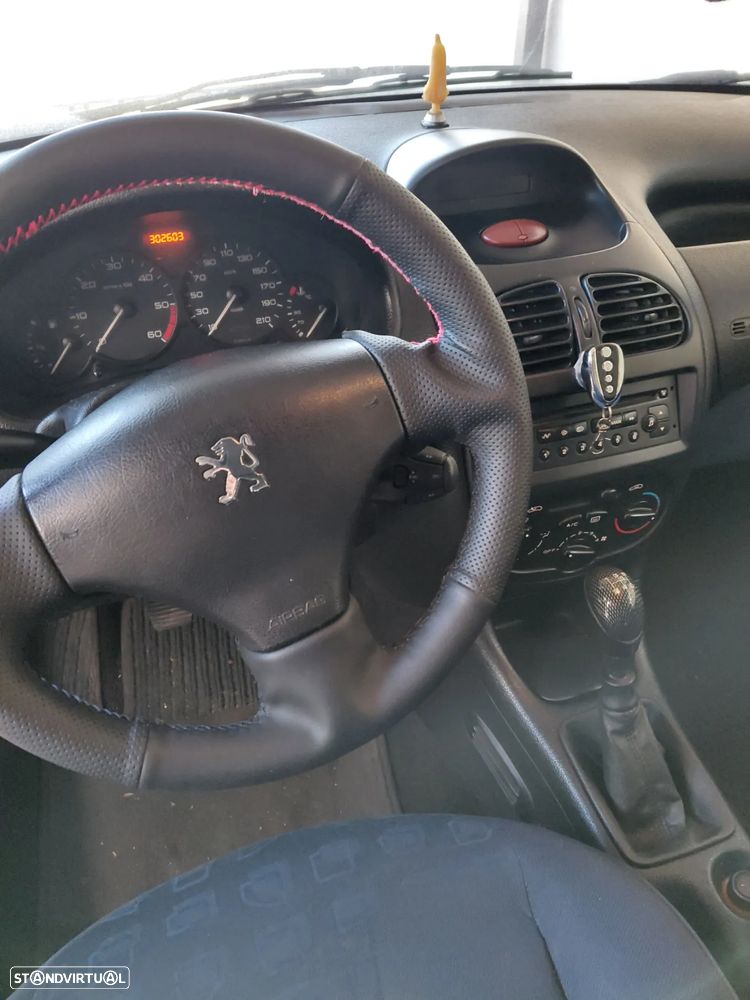 Peugeot 206 - 4