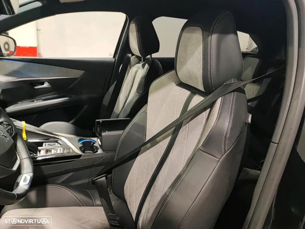 Peugeot 3008 1.6 Hybrid4 GT e-EAT8 - 5