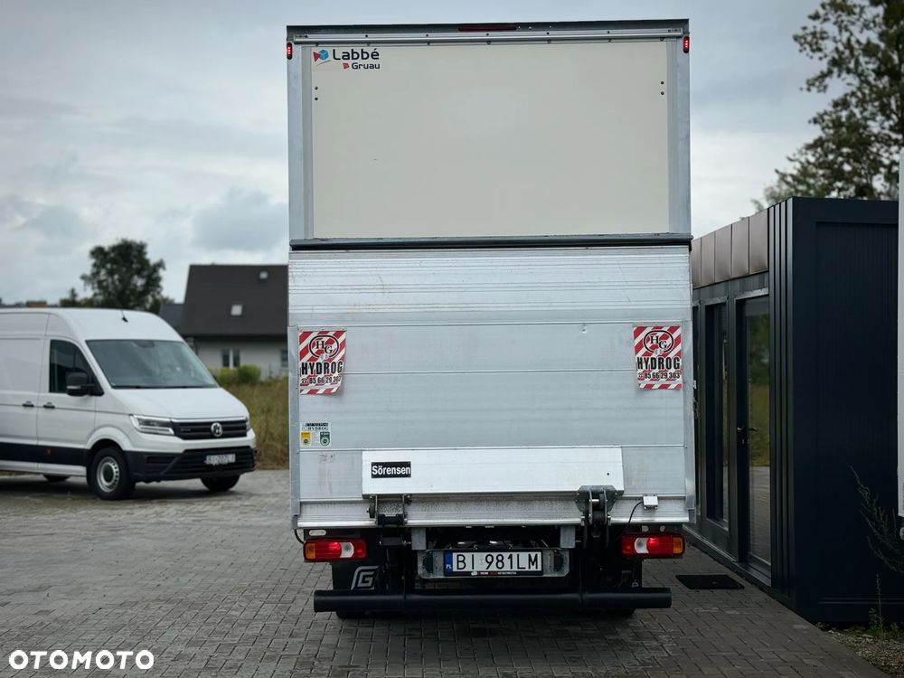 Iveco Daily 35C18 3.0 HPI 180KM / 2023 Rok Produkcji / Kontener 4,7m + Winda 750KG / Automat Hi-Matic / ZAREJESTROWANY W PL - 10