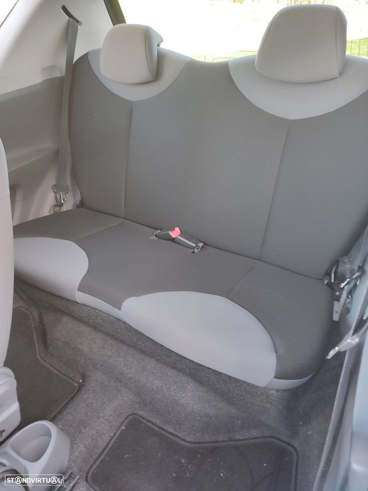 Peugeot 107 1.0 Urban Style - 3