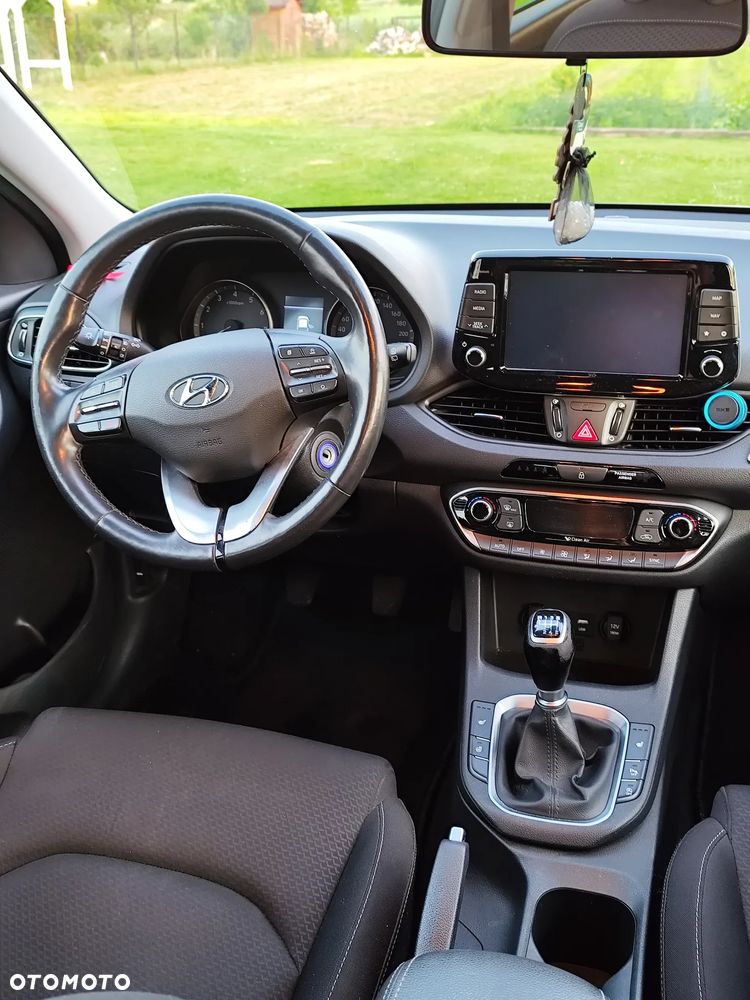 Hyundai i30 1.0 T-GDI Classic + - 12