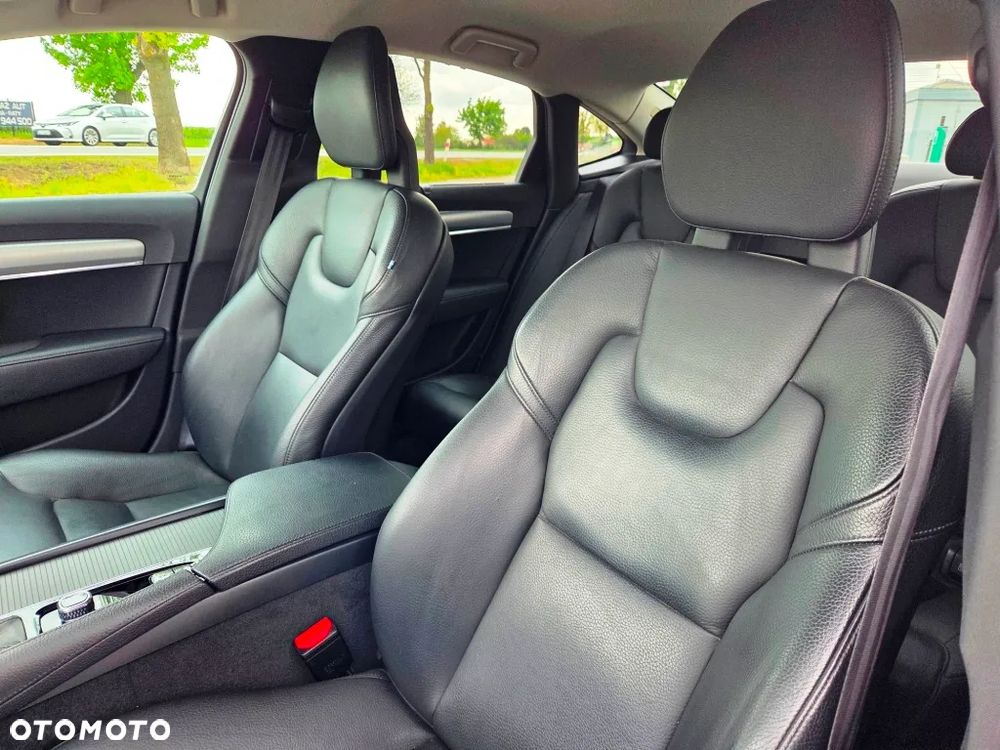 Volvo S90 T5 Geartronic Momentum - 28