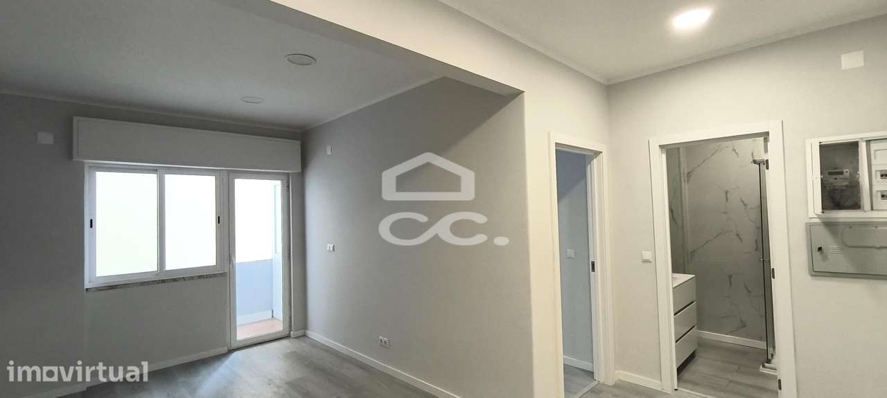 Apartamento T1 Amadora - Grande imagem: 4/42