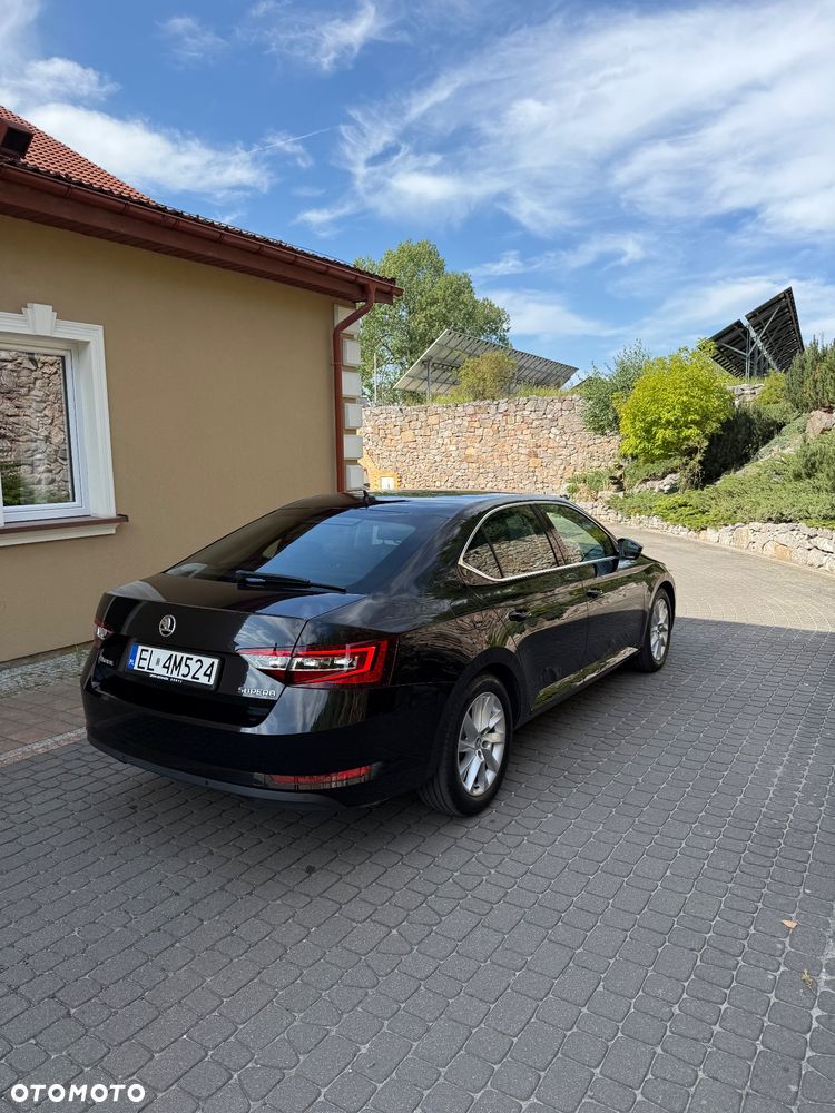 Skoda Superb 1.5 TSI ACT Ambition - 10