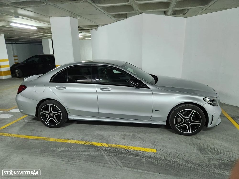 Mercedes-Benz C 300 de AMG Line - 35