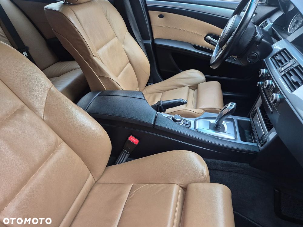 BMW Seria 5 530d xDrive Touring Edition Sport - 5