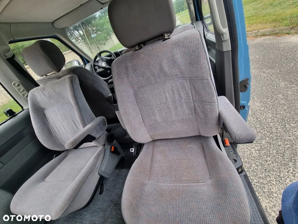 Volkswagen Multivan - 17