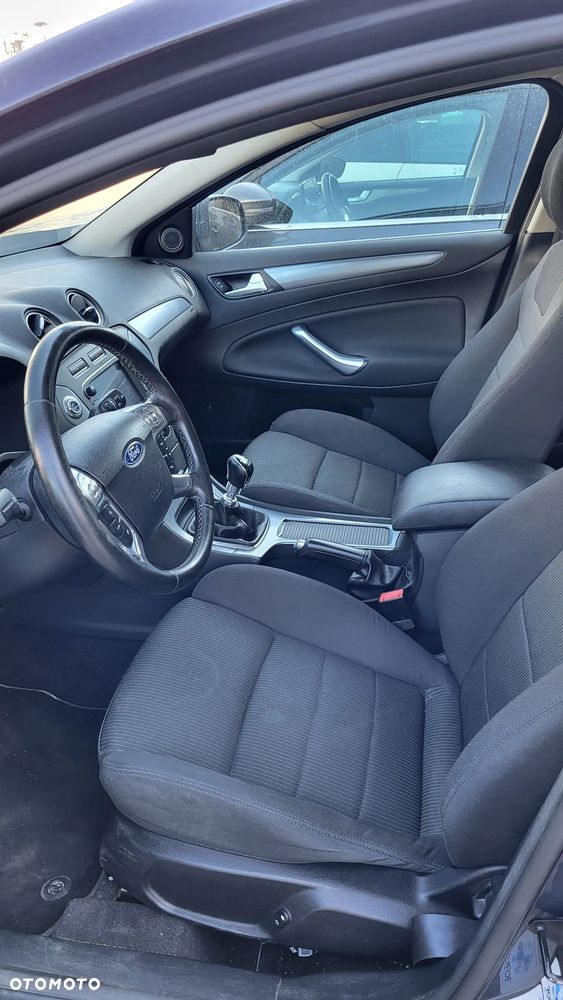 Ford Mondeo 1.6 T Titanium - 21