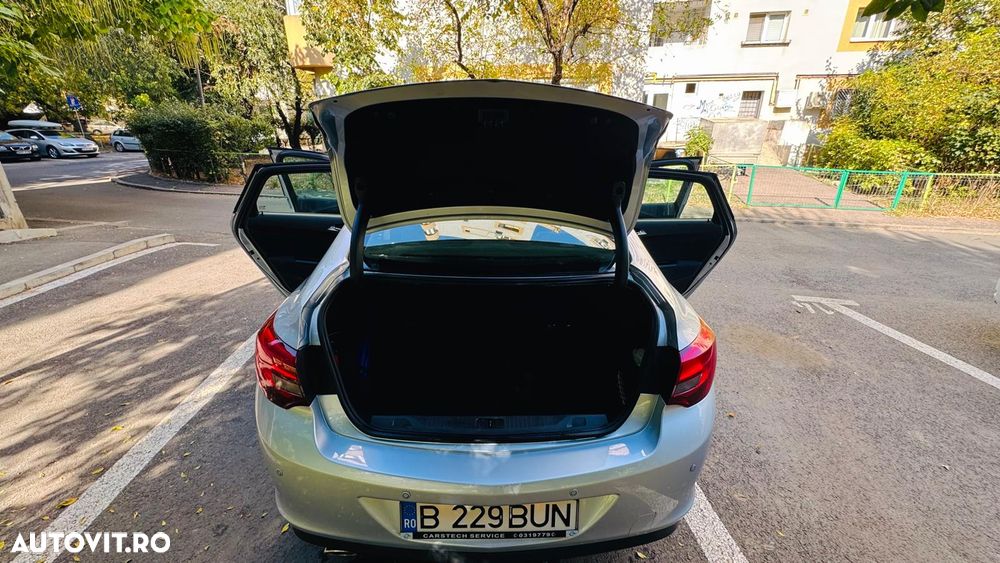 Opel Astra - 32