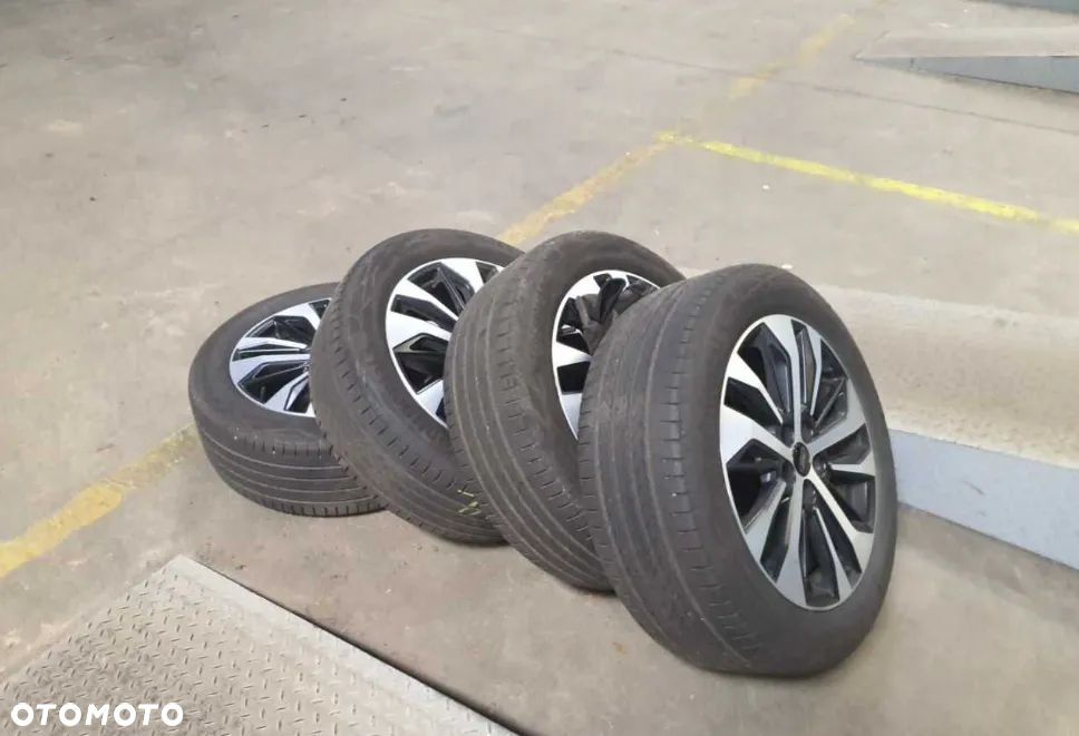 Ford S-Max 2.5 Duratec FHEV (7-Sitzer) ST-LINE - 26