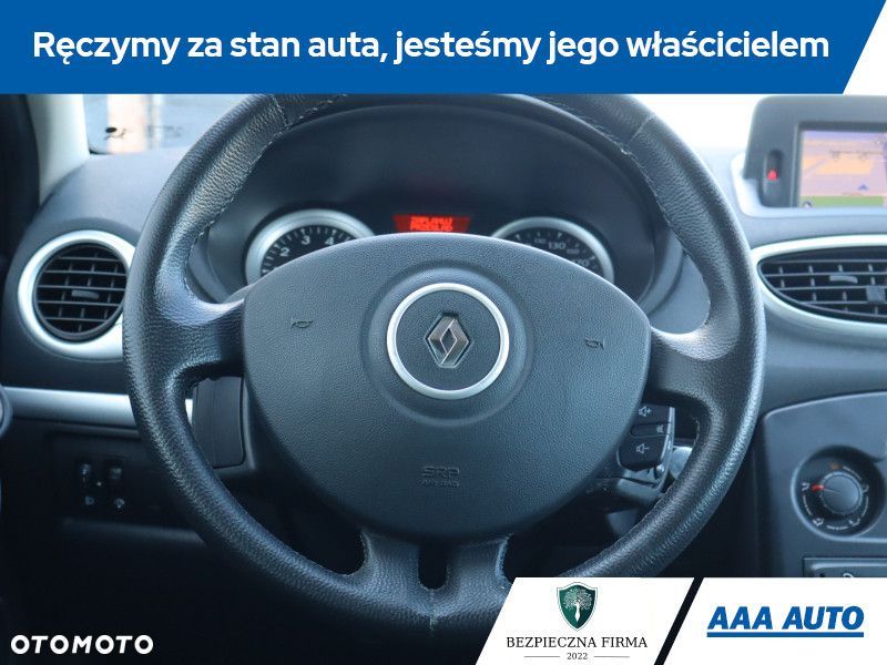 Renault Clio - 17