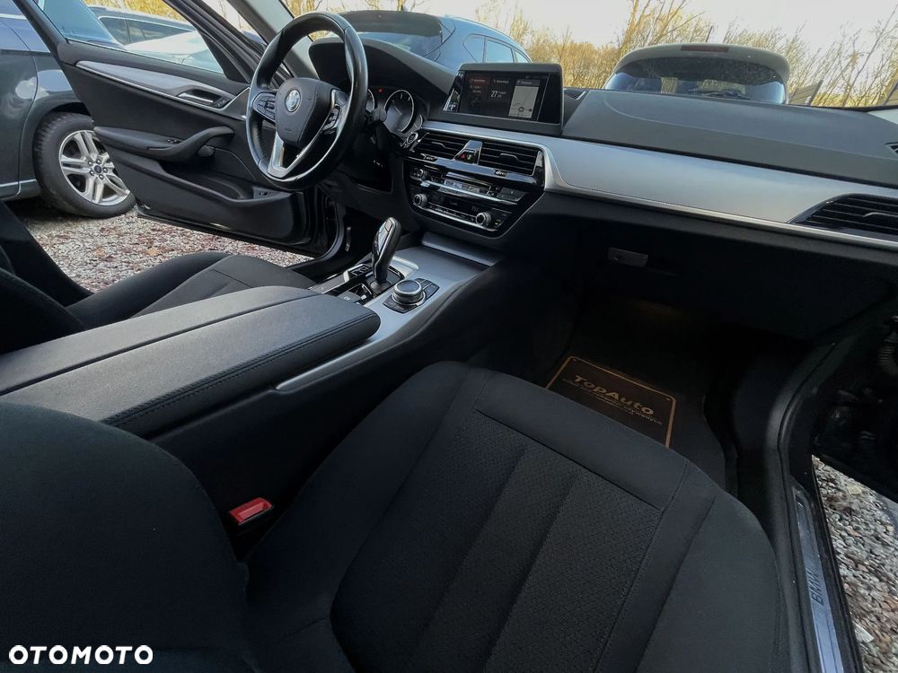 BMW Seria 5 520d - 16