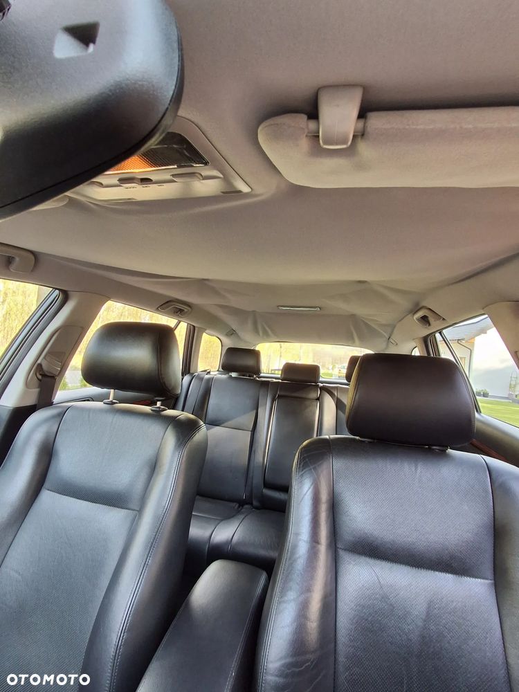 Toyota Avensis 2.0 D-4D Combi - 17