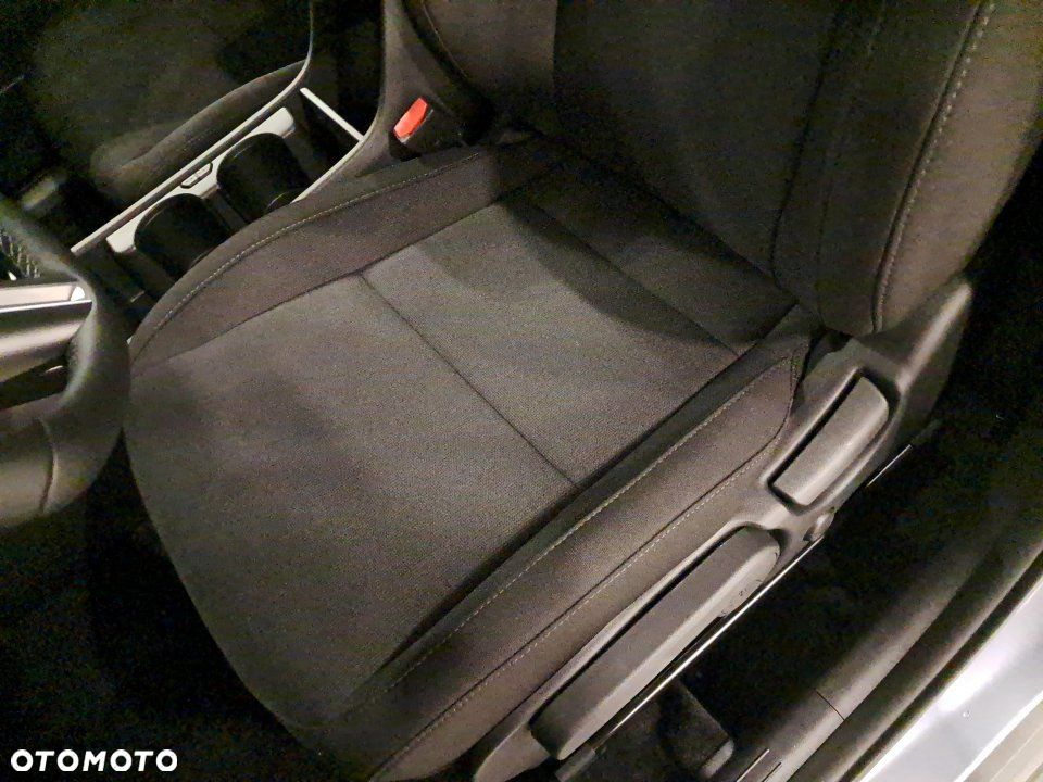 Hyundai Kona - 12