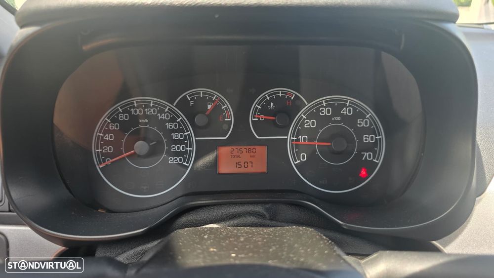Fiat Punto Evo 1.3 16V Multijet Dynamic S&S - 9