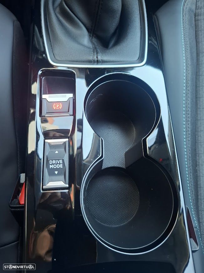 Peugeot 208 PureTech 100 Allure Pack - 21