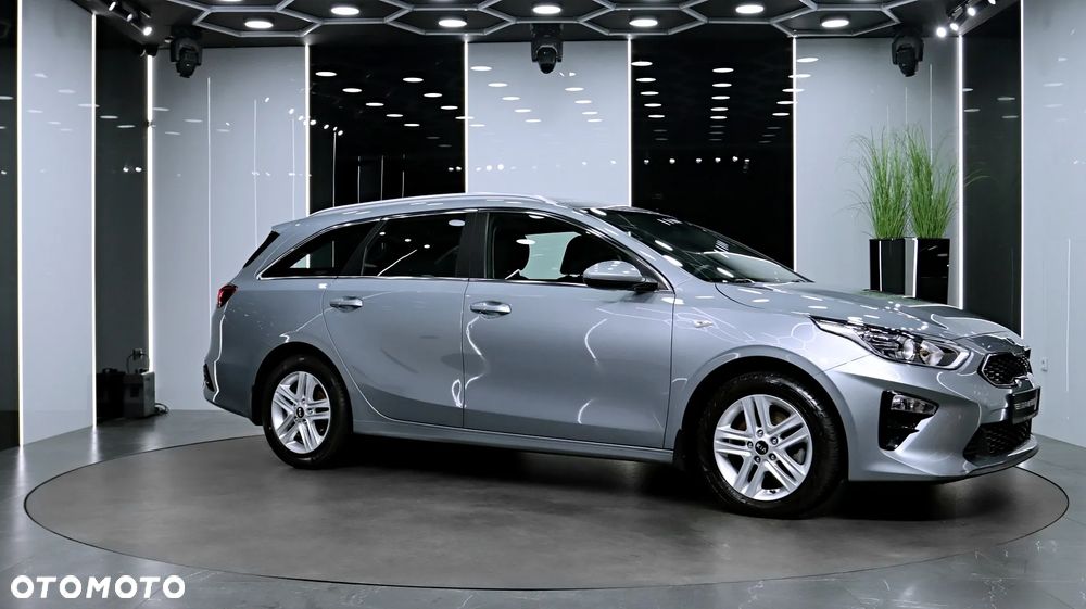 Kia Ceed 1.6 CRDi SCR M - 12