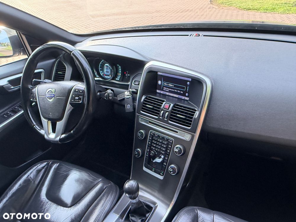 Volvo XC 60 D3 Momentum - 23