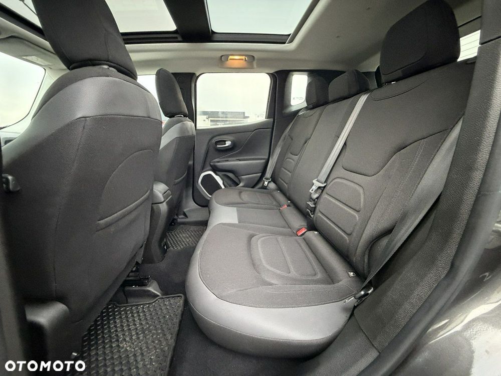 Jeep Renegade - 26