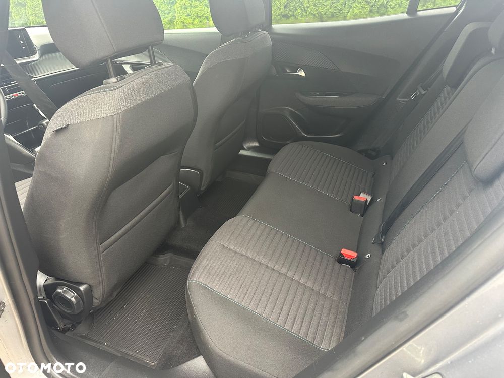 Peugeot 2008 1.2 Pure Tech Allure S&S - 10