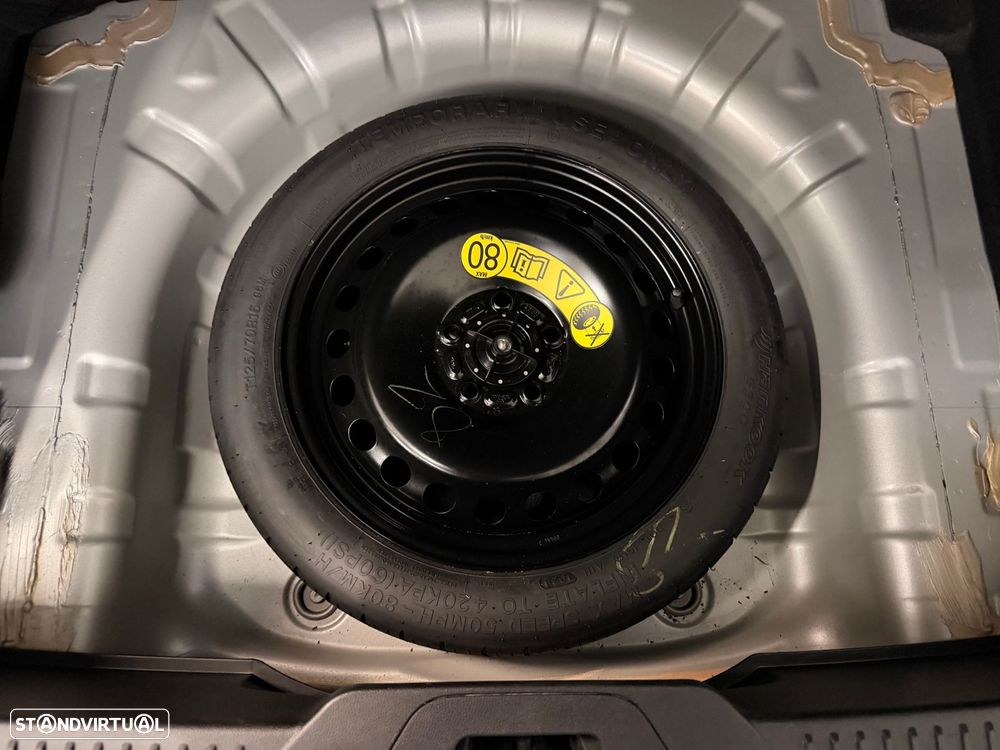 Ford Focus 1.0 EcoBoost MHEV ST-Line - 34