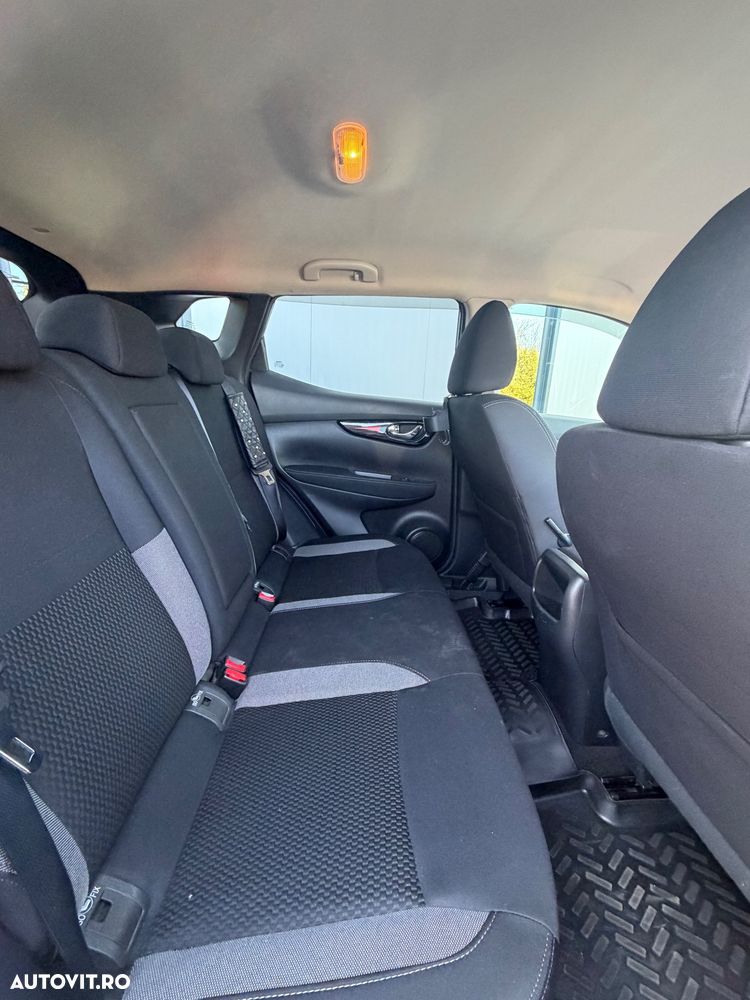 Nissan Qashqai - 25