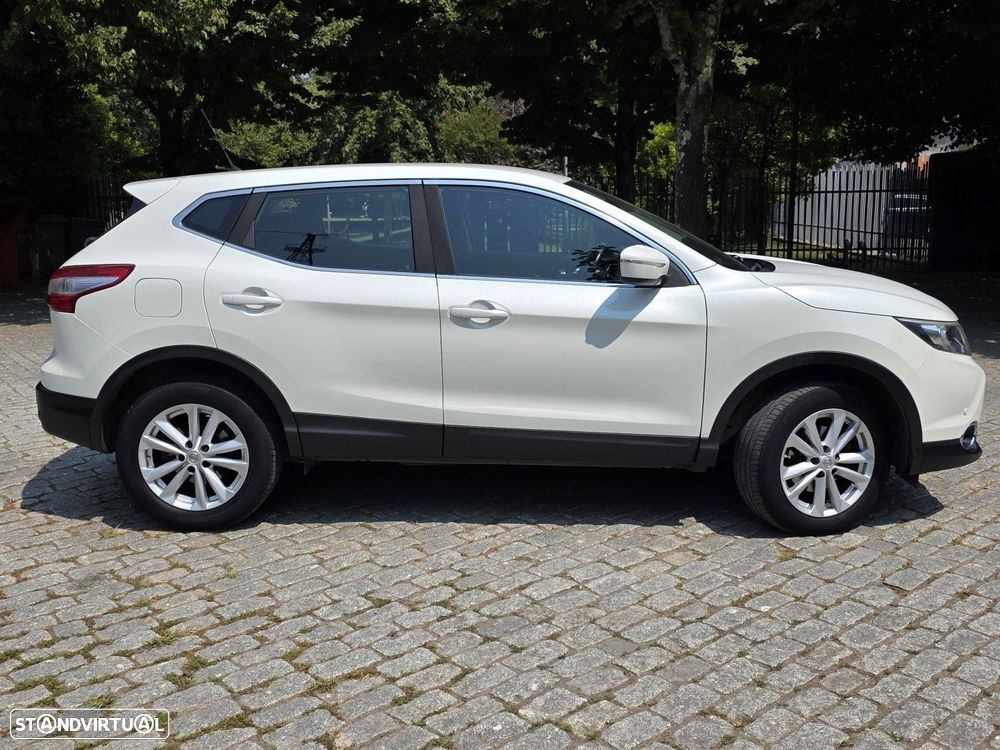 Nissan Qashqai 1.5 dCi N-Connecta - 6