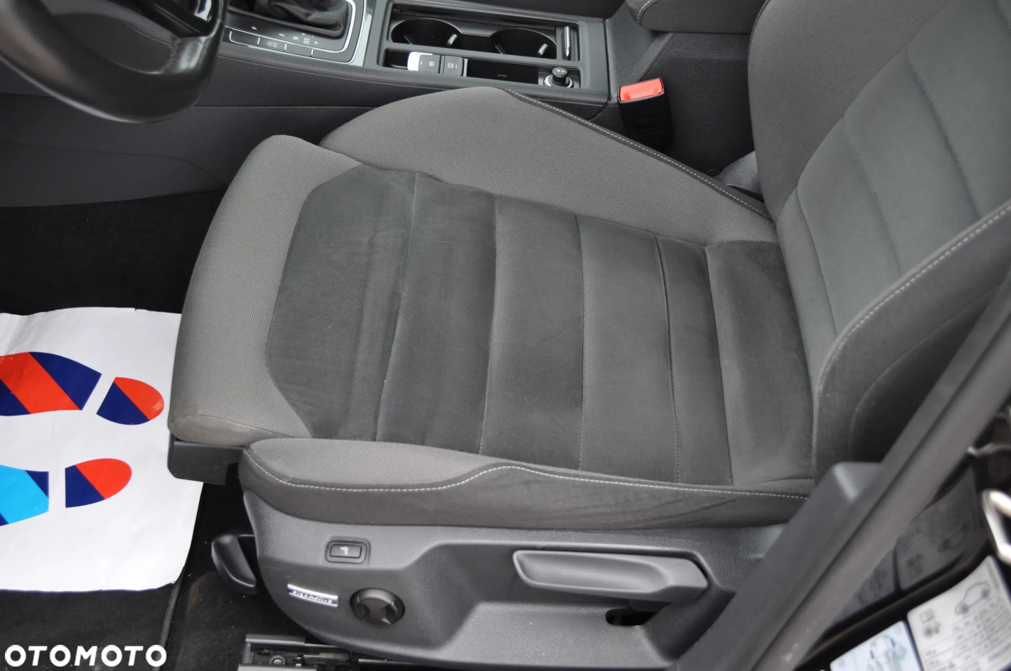 Volkswagen Golf Variant 2.0 TDI (BlueMotion Technology) DSG Comfortline - 19