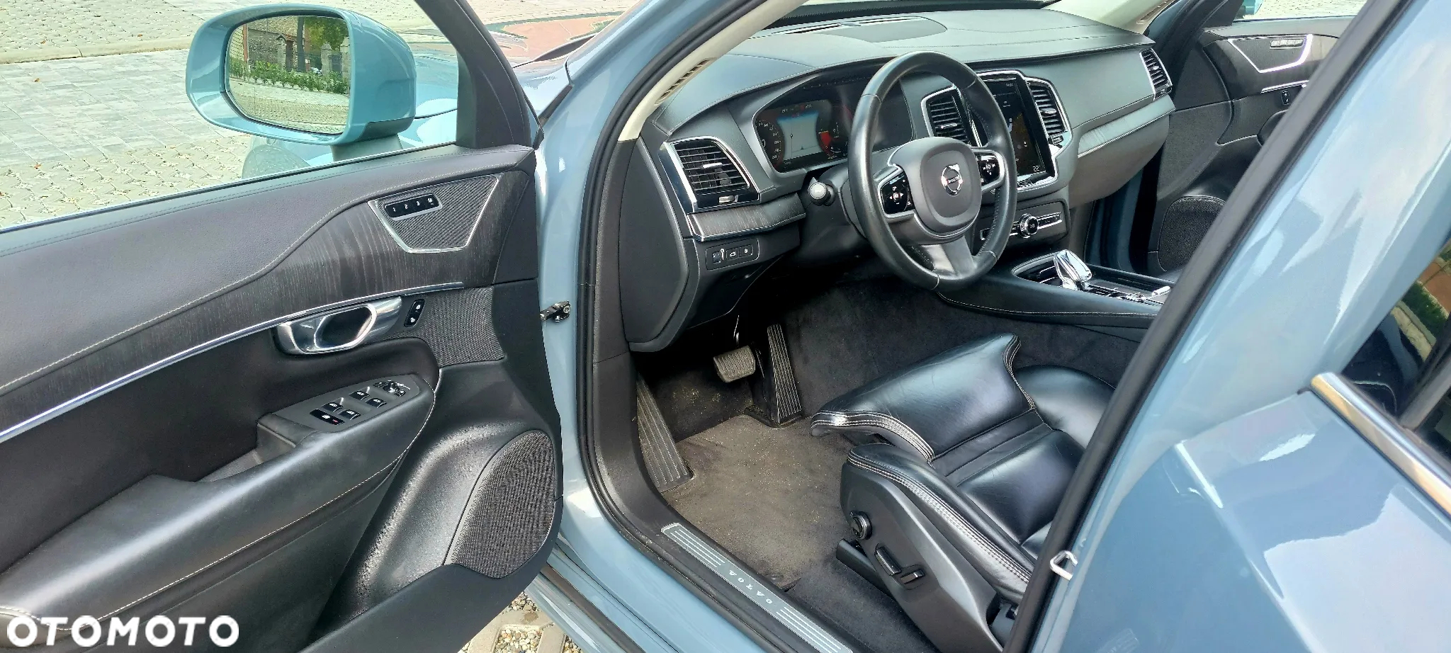 Volvo XC 90 - 8
