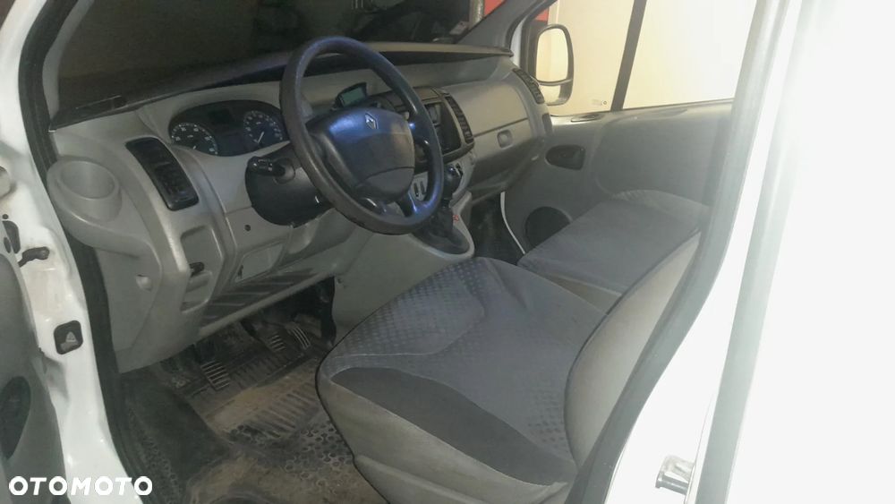 Renault Trafic - 9