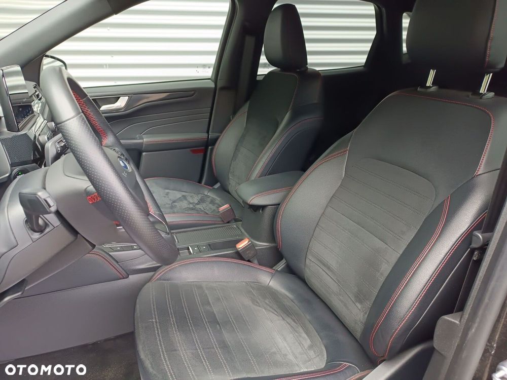 Ford Kuga 1.5 EcoBoost FWD ST-Line X - 33