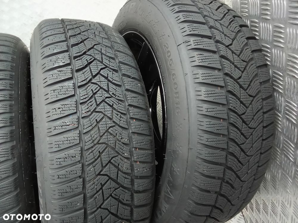 Koła Vw Caddy Passat Touran Tiguan Golf 7Jx16 et52 5x112 - 9
