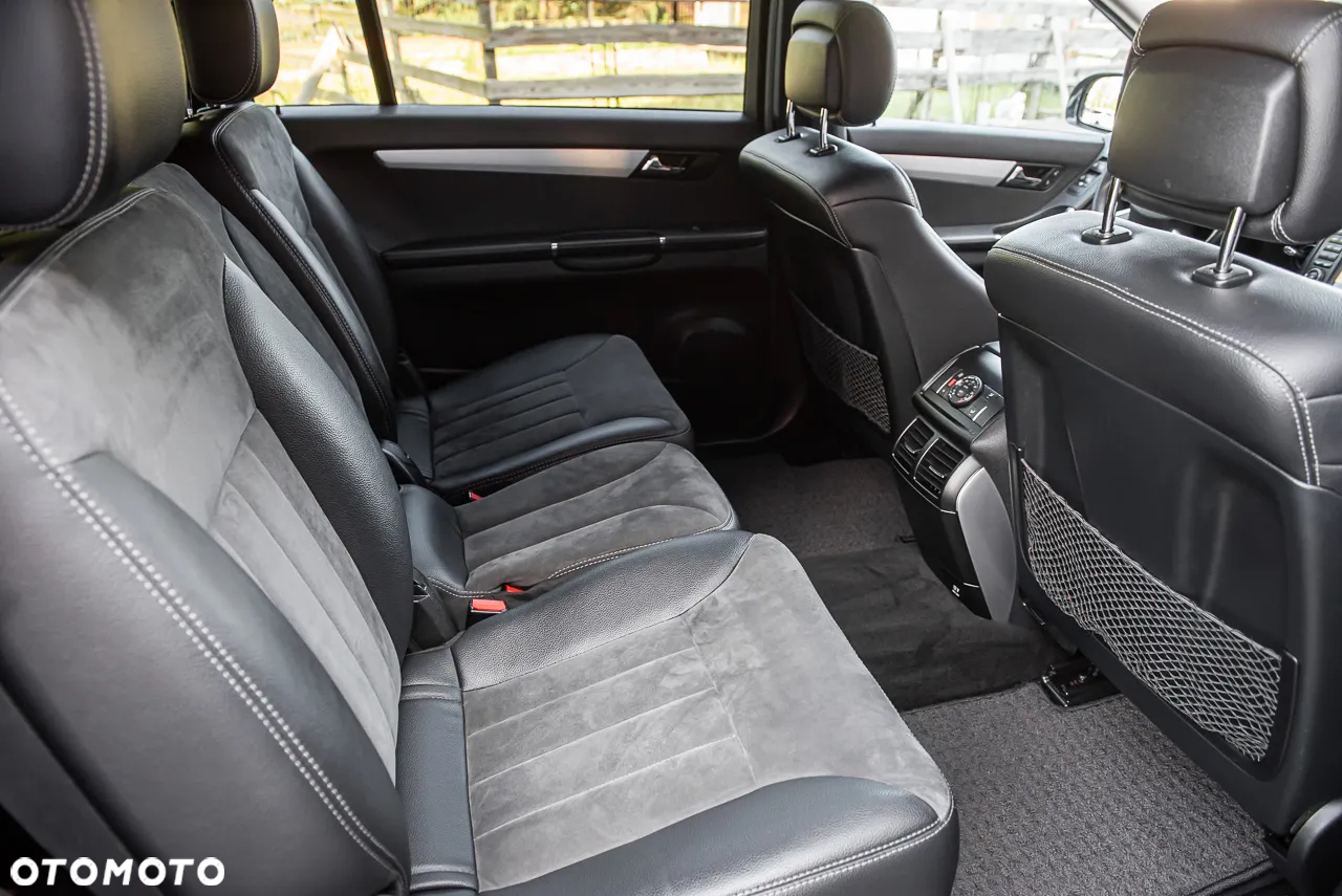 Mercedes-Benz Klasa R 320 CDI L 4Matic 7G-TRONIC Travel Edition - 29
