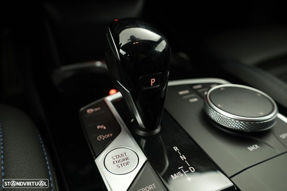 BMW 116 d Pack Desportivo M Auto - 14