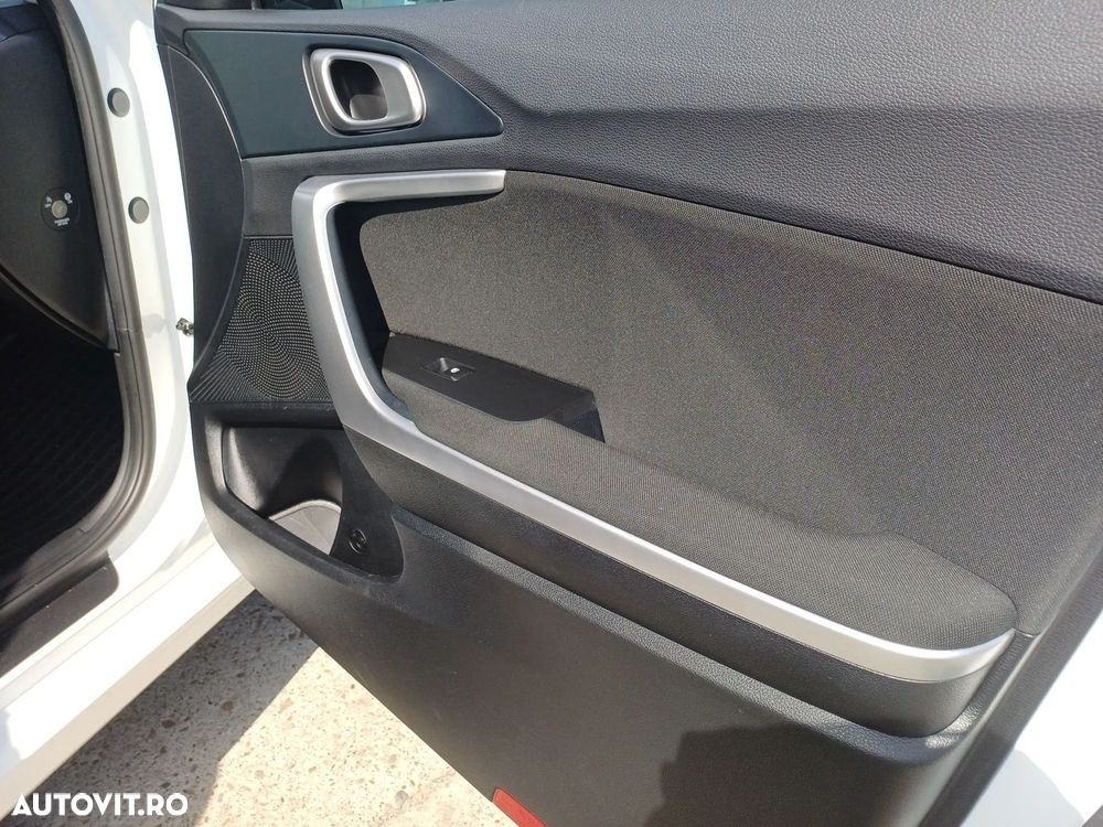 Kia Ceed - 23