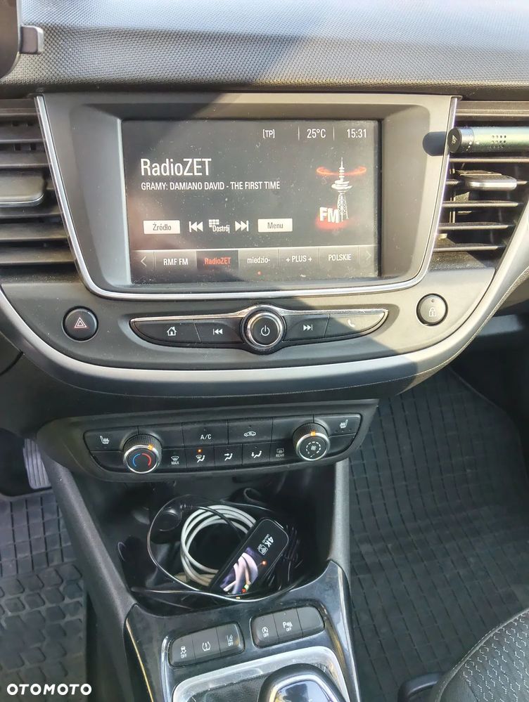 Opel Crossland X - 10