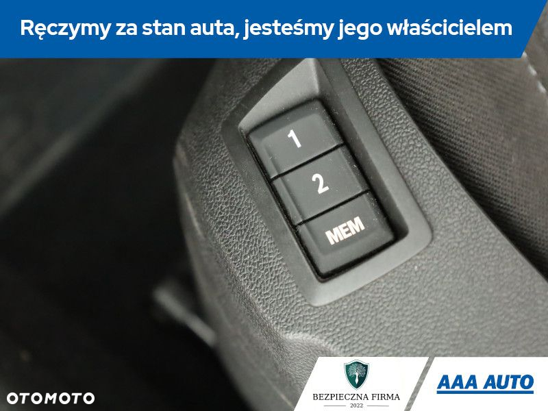 Opel Insignia - 16