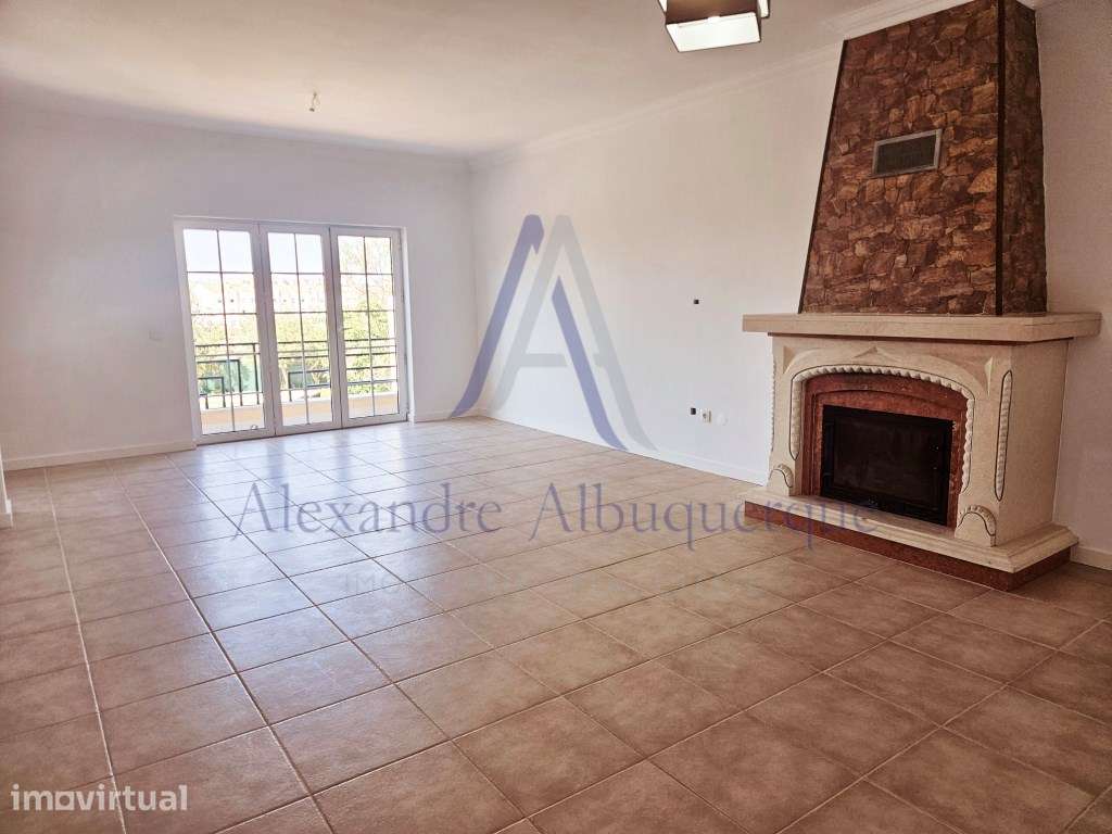 Moradia T4 com Piscina e Terreno de 900m² , com vistas desafogadas ... - Grande imagem: 4/60