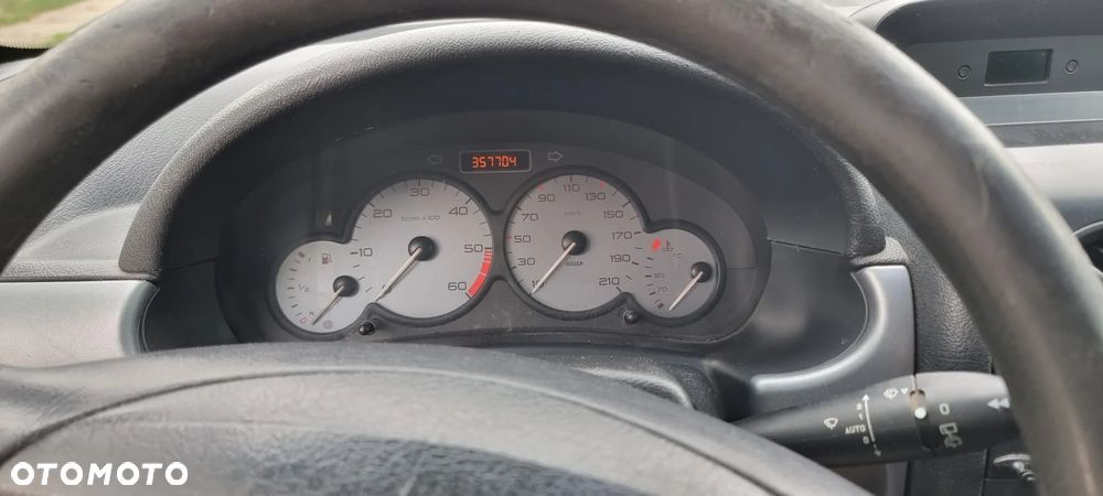 Peugeot Partner 2.0 HDi Mistral - 9