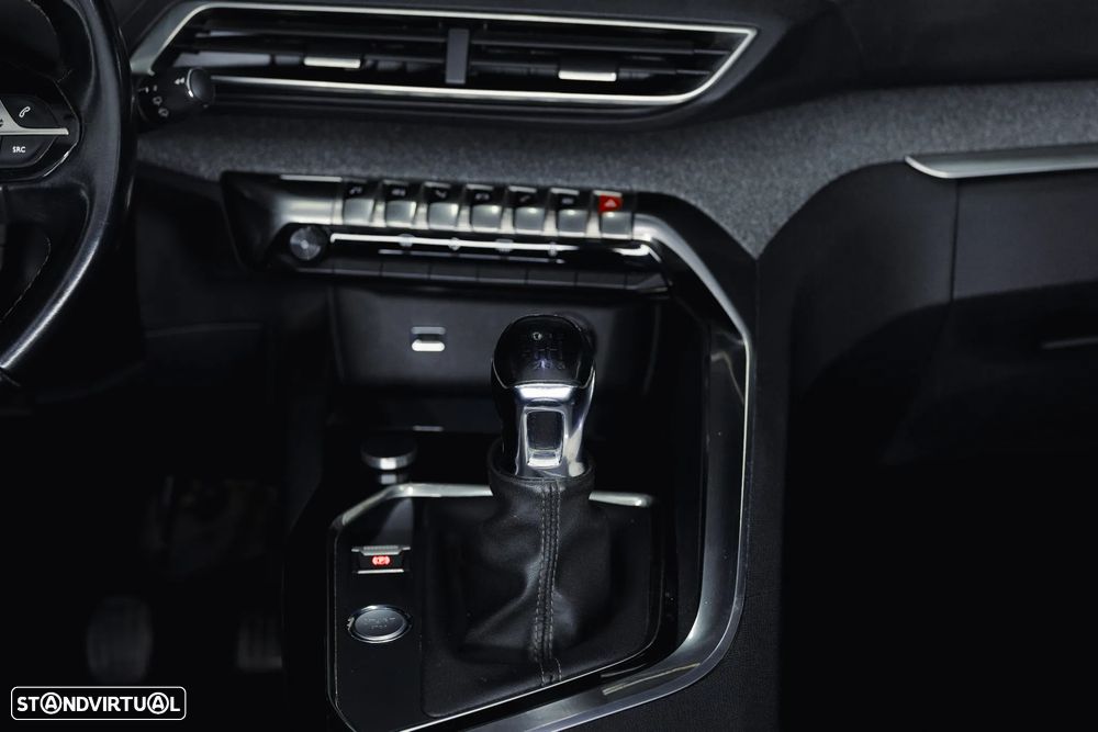 Peugeot 3008 1.2 PureTech Allure - 7