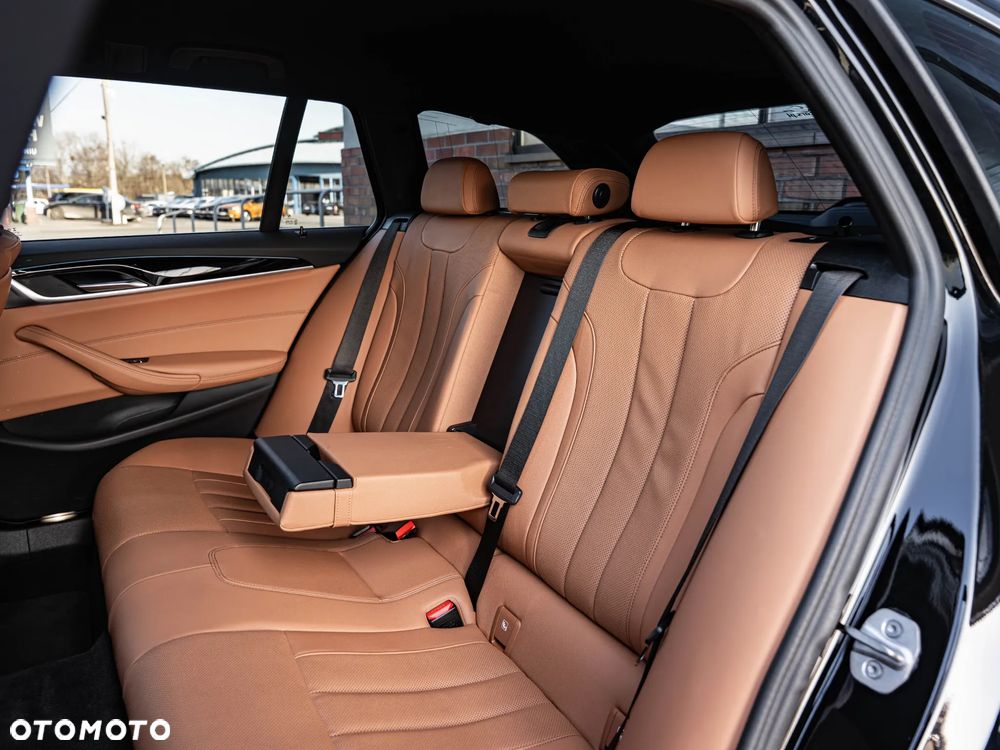 BMW Seria 5 - 28