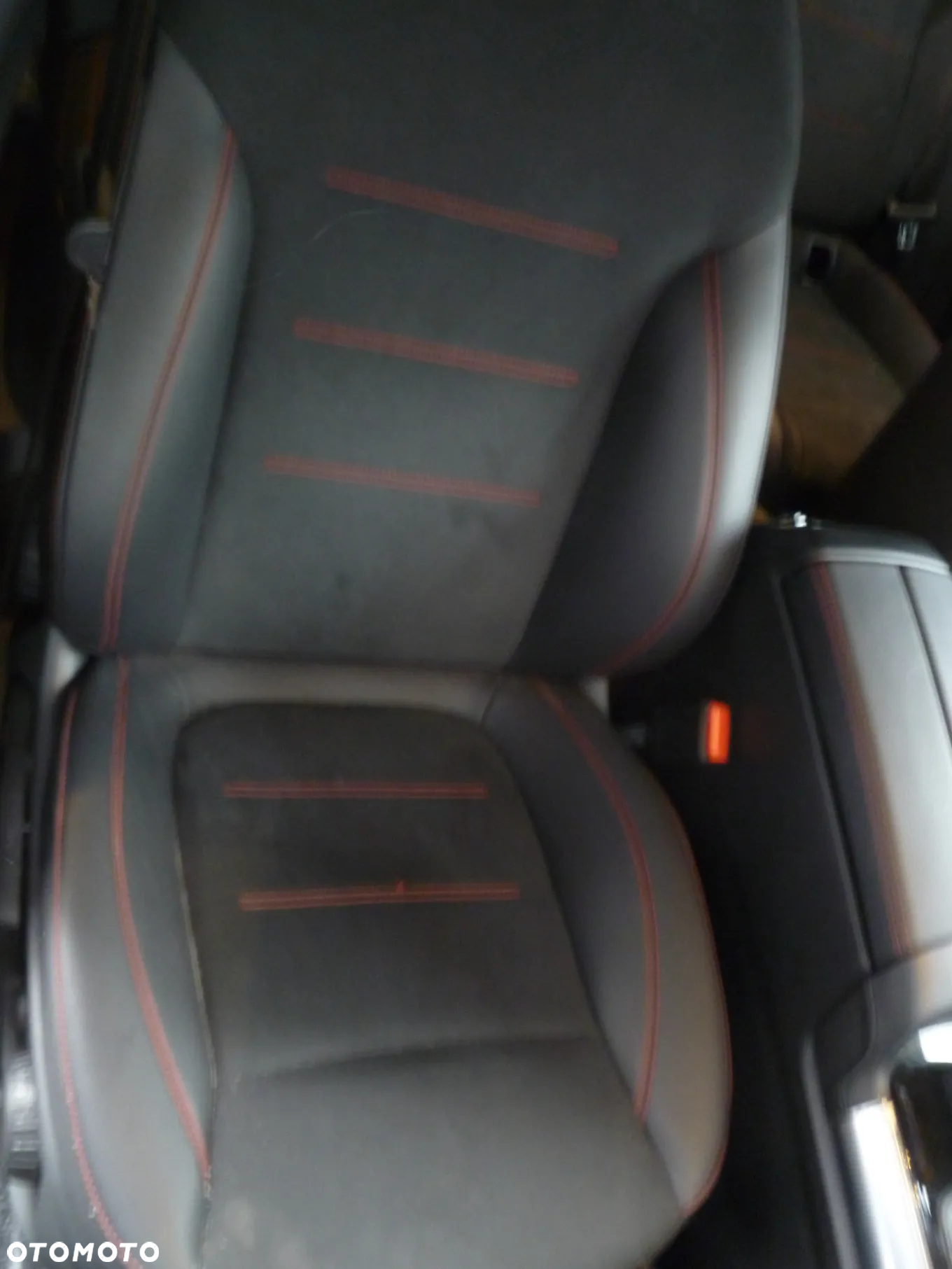 Mercedes-Benz GLA 180 d AMG Line - 18