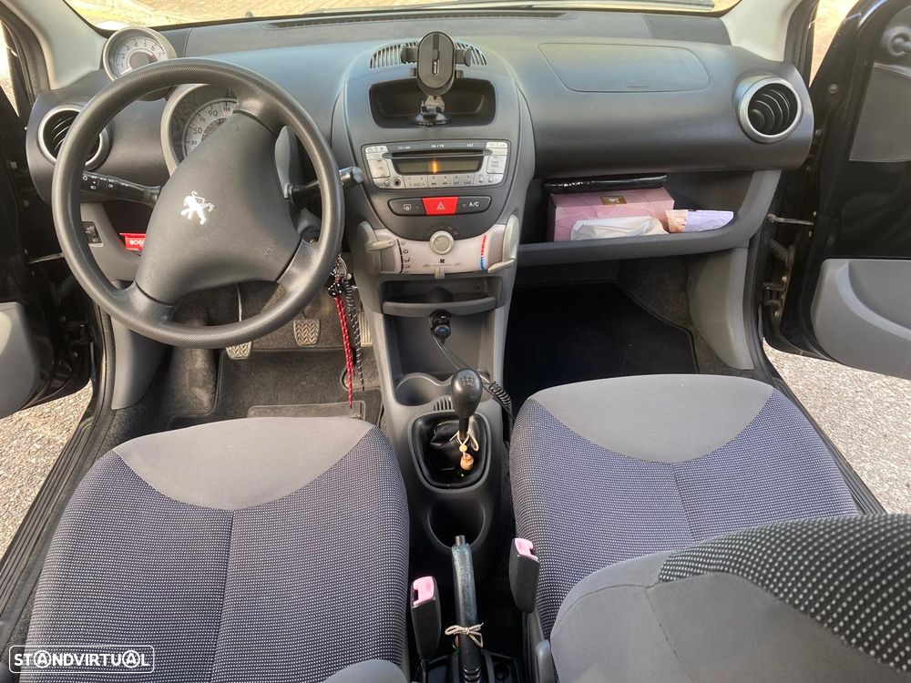 Peugeot 107 1.0 Trendy - 14
