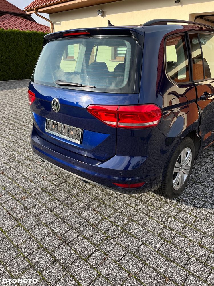 Volkswagen Touran 2017 photo 3
