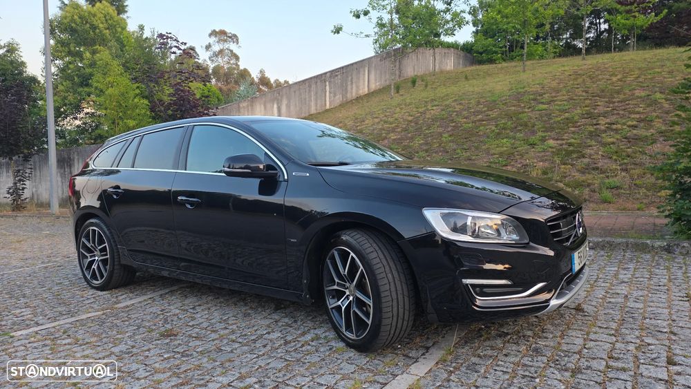 Volvo V60 D6 Plug-In-Hybrid AWD Geartronic Summum - 5