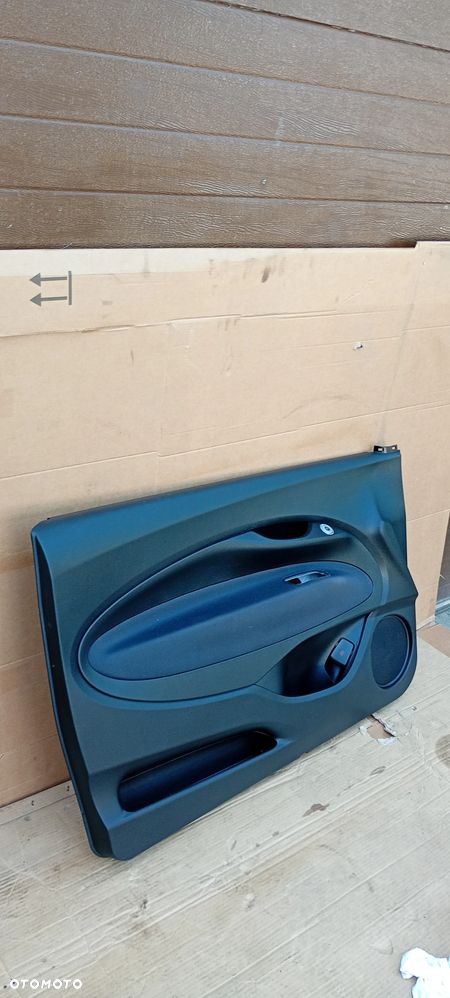 Boczek tapicerka lewy przód przednia lewa Fiat 500E II 20- 3D - 3