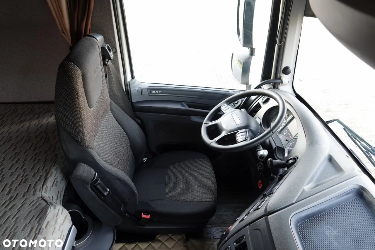 DAF XF 510 / RETARDER / BOGATA WERSJA / DUŻE NAVI / ORUROWANIE / PO ZŁOTYM KONTRAKCIE / INDYVIDUAL / OPONY 100 % - 27