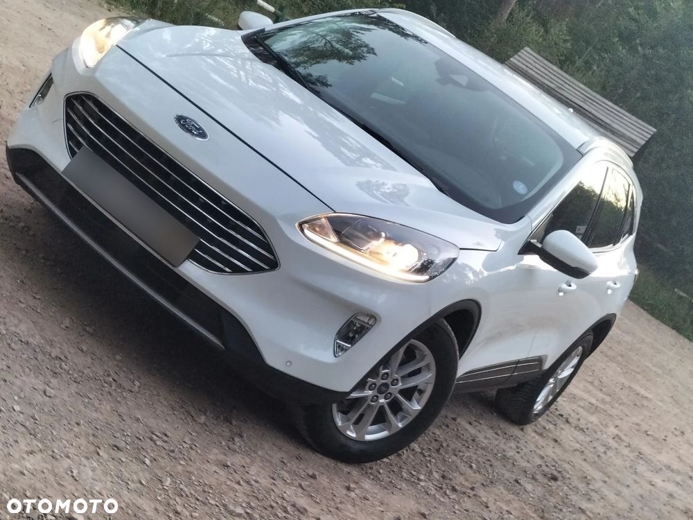 Ford Kuga - 2