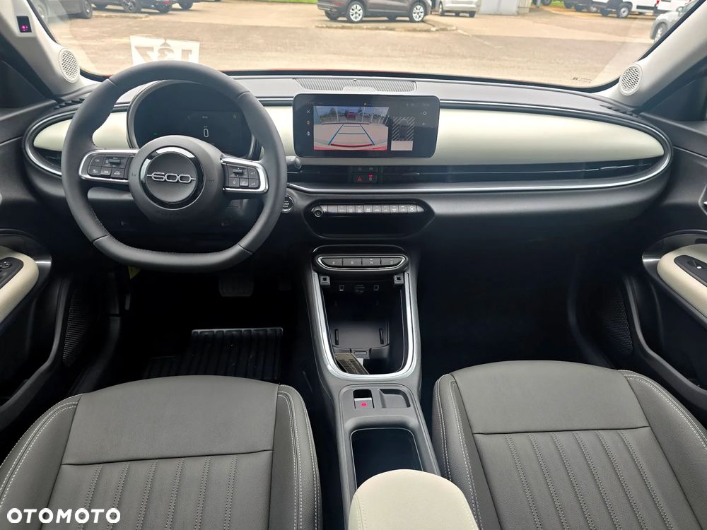 Fiat 600 1.2 Turbo La Prima eDCT - 12